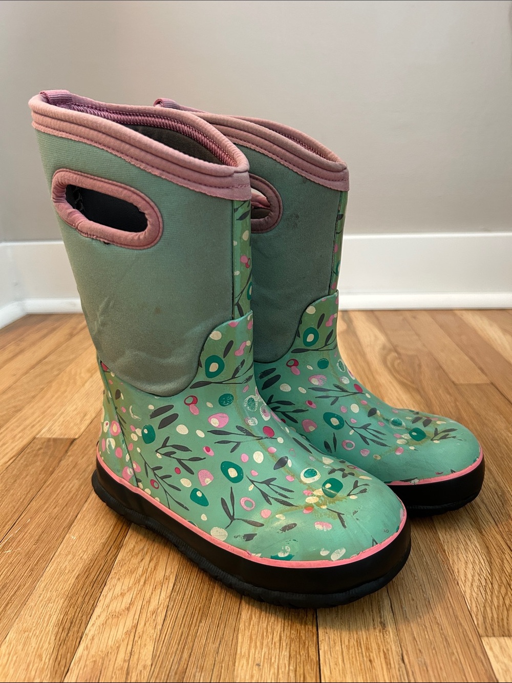 Bogs. Kids Green Floral Rain Boots